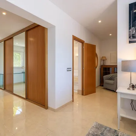 וילה Villa Verde פוינסה